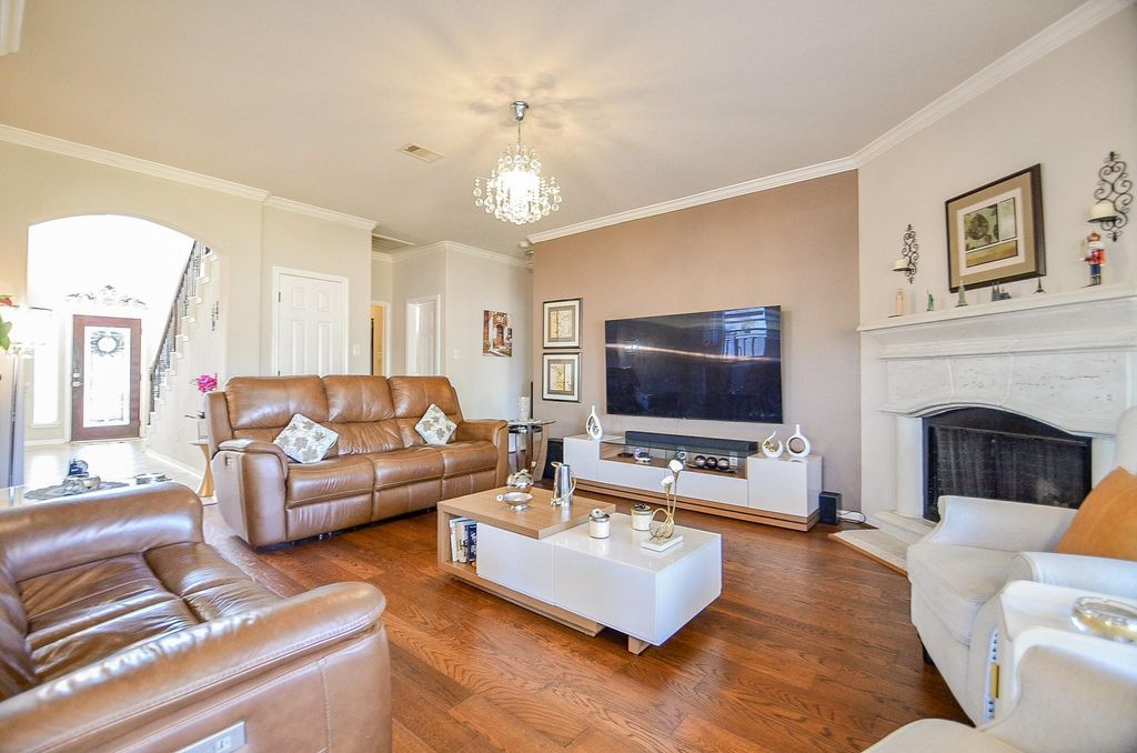 Image 11 of property listing at 3115 Sachse Court, Katy, TX 77449