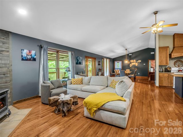 122 Raptor Court, Lake Lure, NC 28746