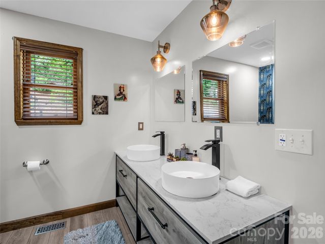 122 Raptor Court, Lake Lure, NC 28746