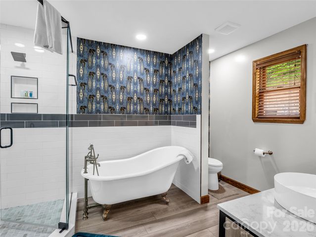 122 Raptor Court, Lake Lure, NC 28746