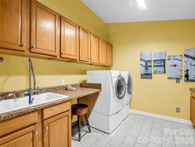 122 Raptor Court, Lake Lure, NC 28746