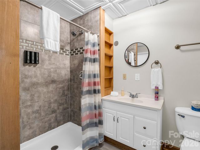 122 Raptor Court, Lake Lure, NC 28746