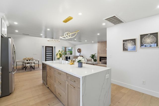 3109 Maddux Drive, Palo Alto, CA 94303