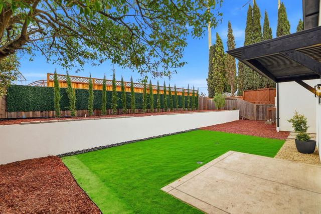 3109 Maddux Drive, Palo Alto, CA 94303