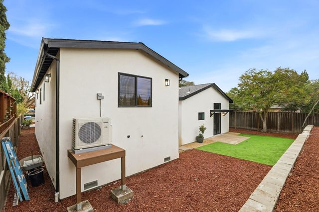 3109 Maddux Drive, Palo Alto, CA 94303