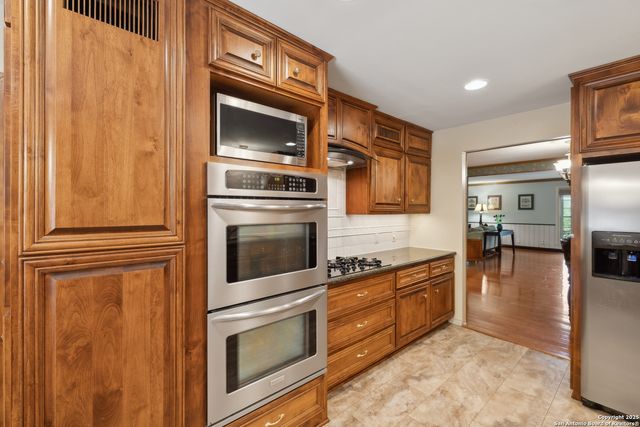 7500 Callaghan Rd Apt 354, San Antonio, TX 78229