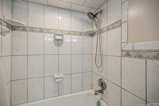 7500 Callaghan Rd Apt 354, San Antonio, TX 78229