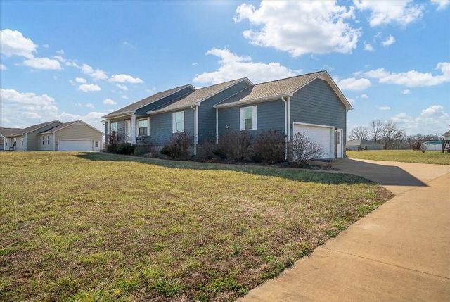 204 Brace Rd, Summertown, TN 38483