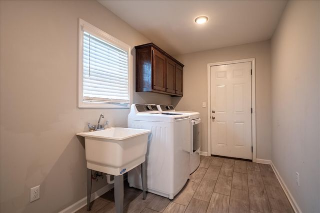 204 Brace Rd, Summertown, TN 38483