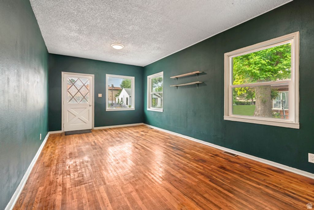 255 E CRESTONE AVE, South Salt Lake, UT 84115 — photo 4