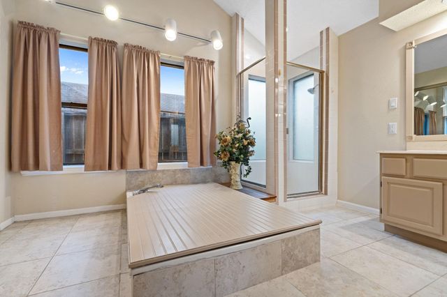 815 Millpond Drive, Sugar Land, TX 77498