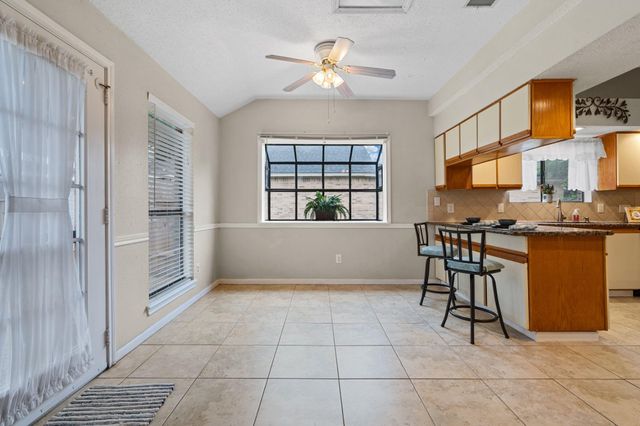 815 Millpond Drive, Sugar Land, TX 77498