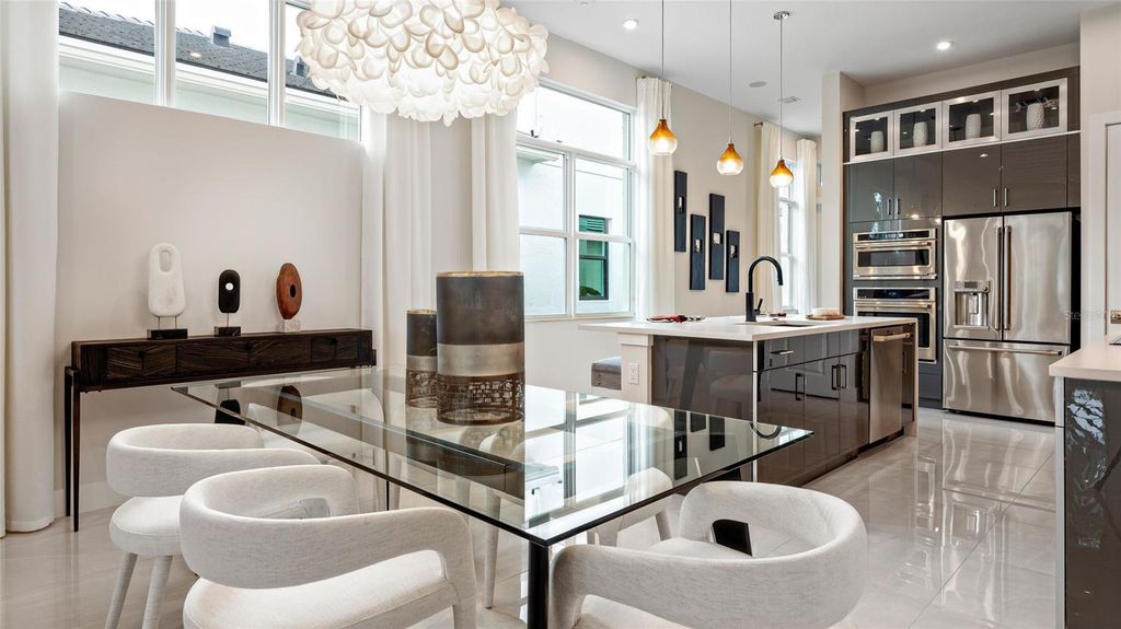 Image 7 of property listing at 391 VERONA WAY, Lady Lake, FL 32159