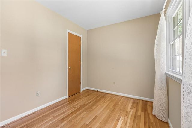 107 Cheadle Loop RD, Seaford, VA 23696