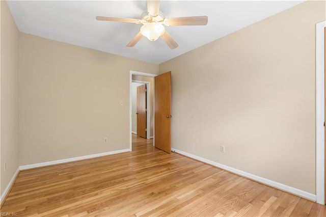 107 Cheadle Loop RD, Seaford, VA 23696