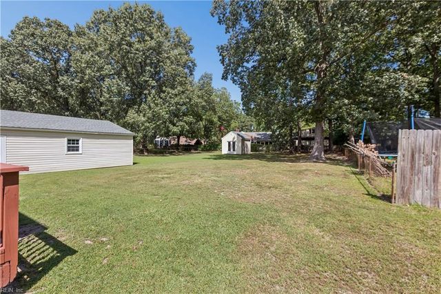 107 Cheadle Loop RD, Seaford, VA 23696