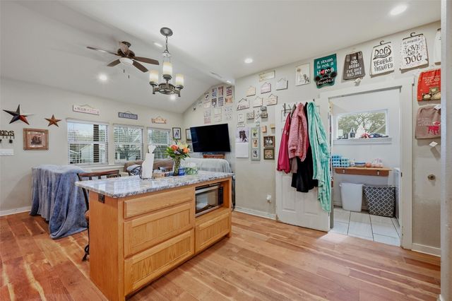 812 Quail Creek Circle, Pottsboro, TX 75076