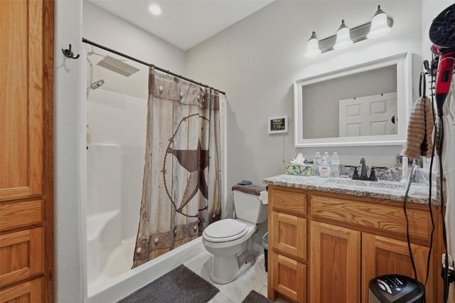 812 Quail Creek Circle, Pottsboro, TX 75076