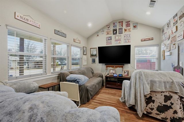 812 Quail Creek Circle, Pottsboro, TX 75076