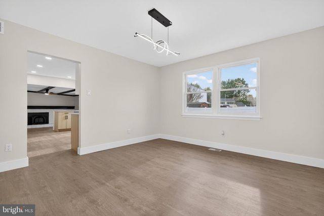 22 WILLOW RIDGE RD, Marlton, NJ 08053