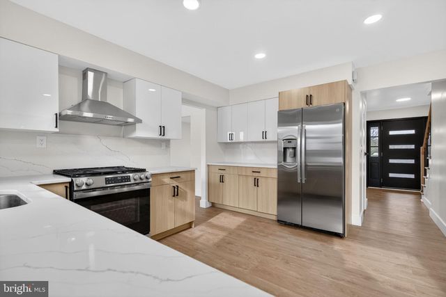 22 WILLOW RIDGE RD, Marlton, NJ 08053