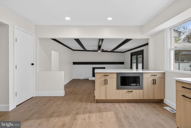22 WILLOW RIDGE RD, Marlton, NJ 08053