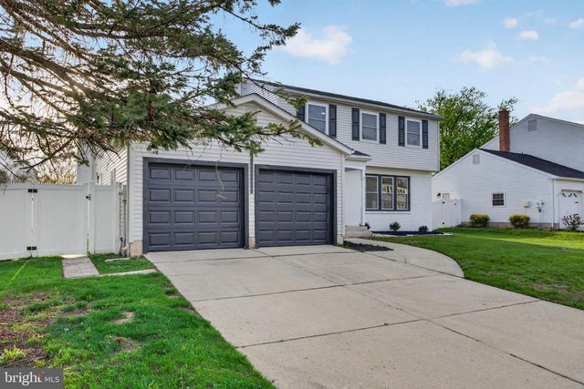 22 WILLOW RIDGE RD, Marlton, NJ 08053