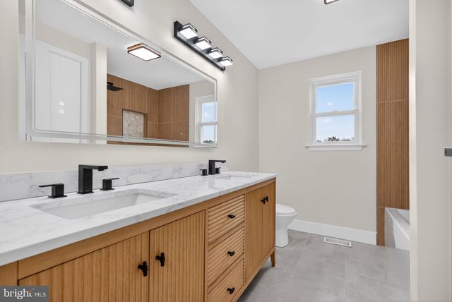 22 WILLOW RIDGE RD, Marlton, NJ 08053