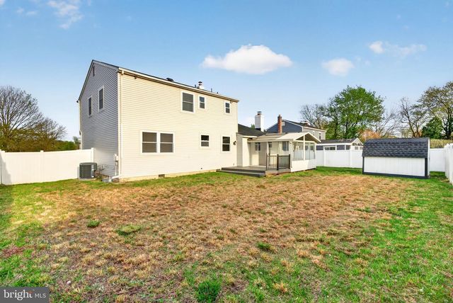 22 WILLOW RIDGE RD, Marlton, NJ 08053