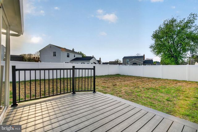22 WILLOW RIDGE RD, Marlton, NJ 08053