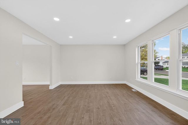 22 WILLOW RIDGE RD, Marlton, NJ 08053