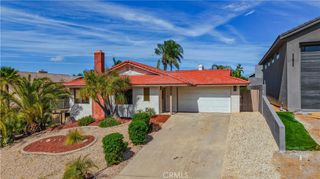 22082 Loch Lomond Drive, Canyon Lake, CA 92587