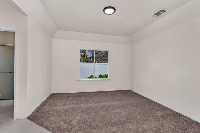 2324 E Fir, Fresno, CA 93720