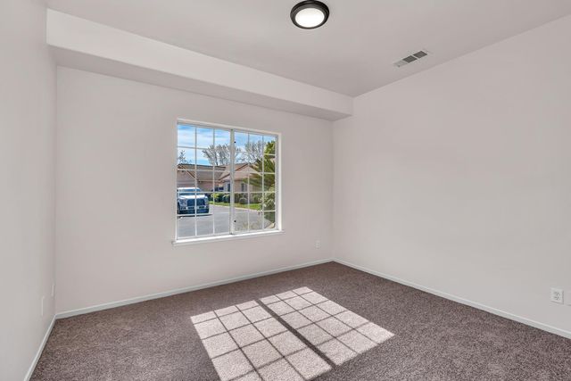 2324 E Fir, Fresno, CA 93720