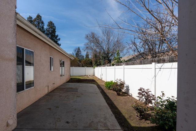 2324 E Fir, Fresno, CA 93720