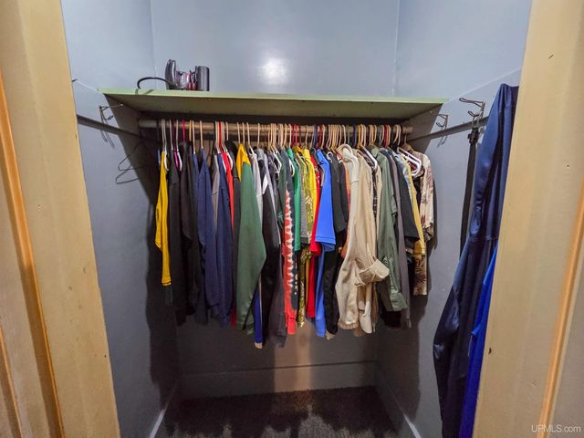 213 Lynn Street, Munising, MI 49862