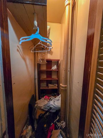 213 Lynn Street, Munising, MI 49862