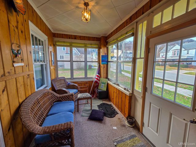 213 Lynn Street, Munising, MI 49862