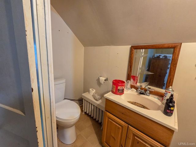 213 Lynn Street, Munising, MI 49862