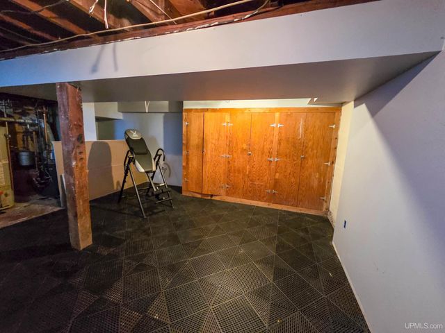 213 Lynn Street, Munising, MI 49862