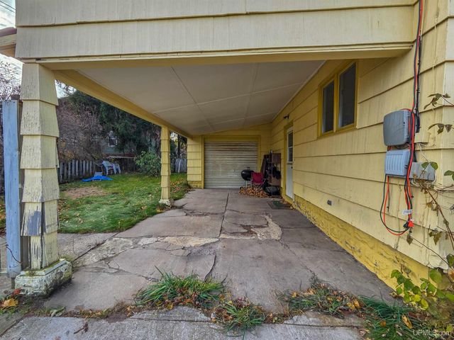 213 Lynn Street, Munising, MI 49862