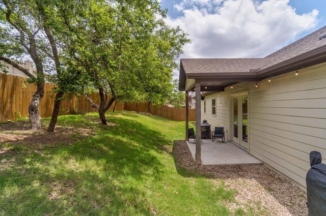 10129 Longhorn SKWY, Dripping Springs, TX 78620