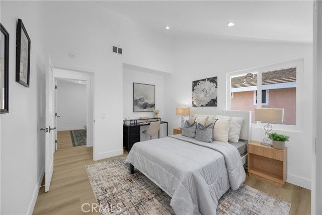 5852 Bellfield Lane, Huntington Beach, CA 92648