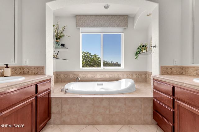 2390 Hickory Hill Way, Reno, NV 89523