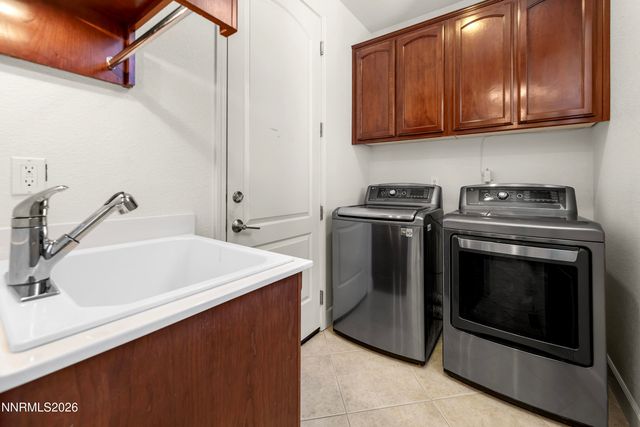 2390 Hickory Hill Way, Reno, NV 89523