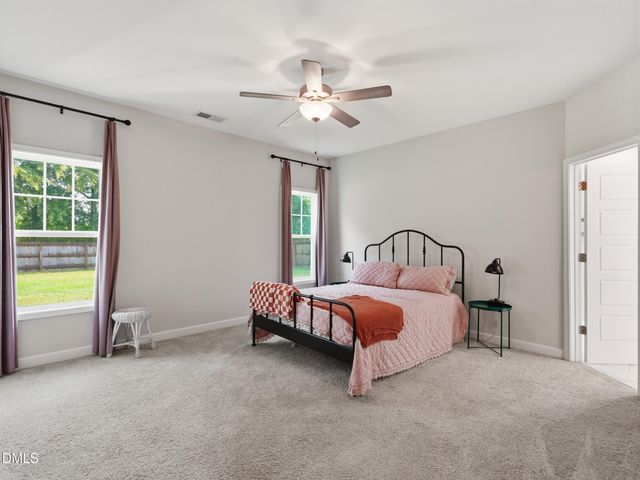 127 Looping Horse Circle, Angier, NC 27501
