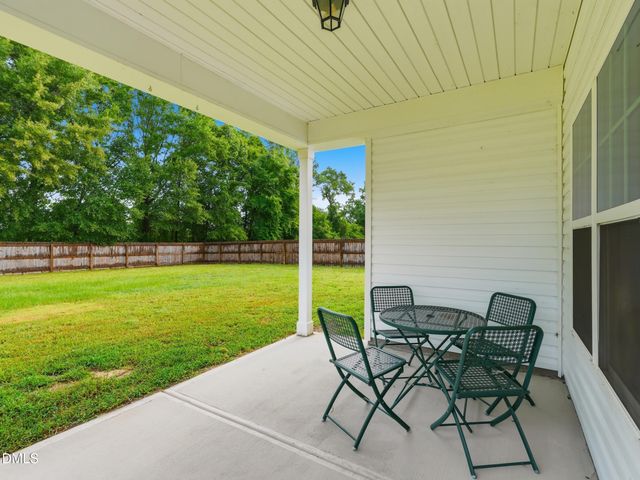 127 Looping Horse Circle, Angier, NC 27501