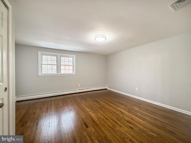 1529 HOLLYWOOD AVE, Langhorne, PA 19047