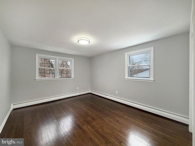 1529 HOLLYWOOD AVE, Langhorne, PA 19047