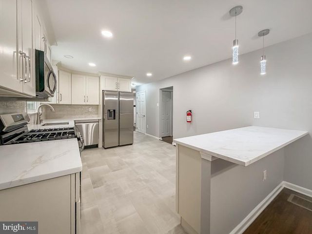 1529 HOLLYWOOD AVE, Langhorne, PA 19047